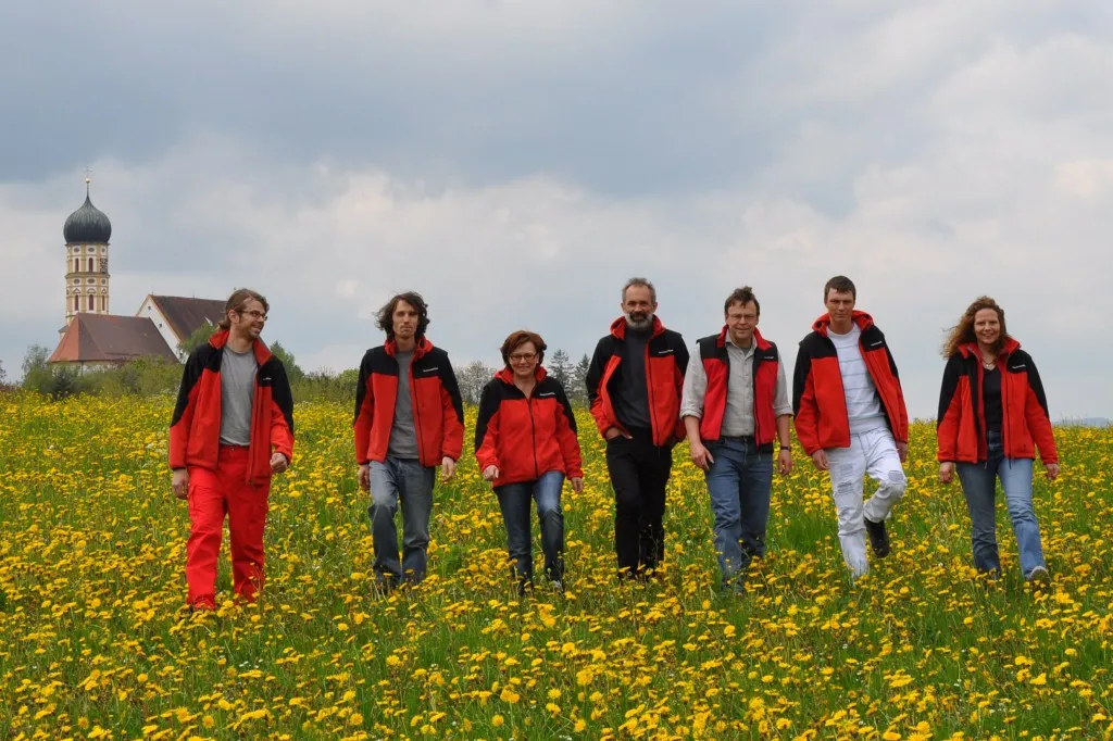 Das Team von GeoUmweltTeam im Gespräch vor Ort